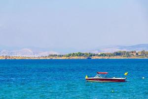 bellissimo kavouri spiaggia e baia voula vouliagmeni Grecia. foto