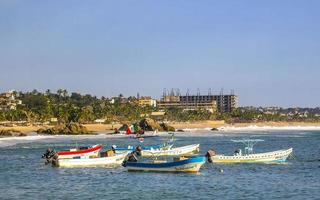 puerto escondido oaxaca Messico 2022 Barche yachts nave molo spiaggia nel puerto escondido zicatela Messico. foto