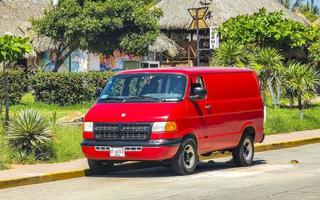 puerto escondido oaxaca Messico 2022 vario minibus furgoni trasportatori veicoli macchine nel puerto escondido Messico. foto