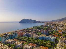 aereo città e magnifico mare Visualizza. gratuito foto