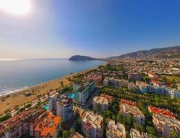 aereo città e magnifico mare Visualizza. gratuito foto