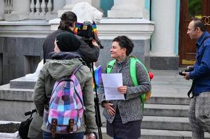 Kharkov, Ucraina - Maggio 17, 2017 il inizio di il primo lgbt azione nel Kharkov, quale era interrotto di urbano gruppi di nazisti, ultras e patrioti foto