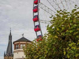 dusseldorf a il Reno fiume foto