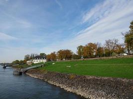 dusseldorf e il Reno fiume foto