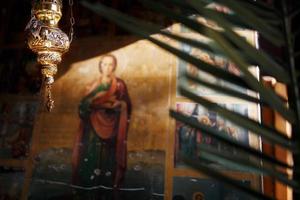 nuovo athos, abkhazia Georgia bellissimo interno e buio dipinto affreschi di novizio afon ortodosso monastero, abkhazia foto