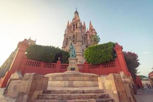 parrocchia arcangelo Chiesa jardin cittadina piazza Raffaele chruch san miguel de allende, Messico. parroaguia creato nel 1600 foto