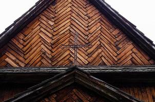antico di legno Chiesa nel Ucraina attraversare foto