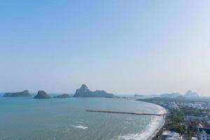 vista sul mare aerea in Tailandia
