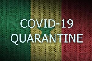 Senegal bandiera e covid-19 quarantena iscrizione. coronavirus o 2019-ncov virus foto