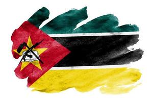 mozambico bandiera è raffigurato nel liquido acquerello stile isolato su bianca sfondo foto
