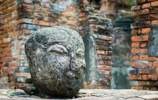 vecchio Budda statue e pagode di wat Phra ariete, ayutthaya, Tailandia. esso è un antico luogo e turista attrazione. foto