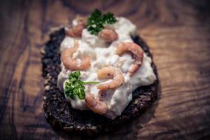 insalata con granchi freschi del mare del nord foto