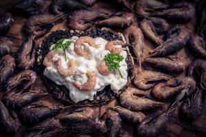 insalata con granchi freschi del mare del nord foto