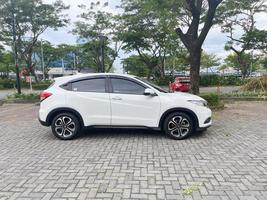 Indonesia, suracarta, ottobre 25, 2022, honda hr-v è un' utilitaria crossover suv prodotta di honda di Giappone foto