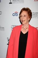 los angeles, luglio 22 - carol burnett arriva a un sera con carol burnett a il accademia di televisione arti e scienze su luglio 22, 2013 nel no hollywood, circa foto