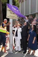 los angeles, apr 18 - carol Burnett, tom lebonge a il carol burnett piazza svelare a il selma e montanaro su aprile 18, 2013 nel los angeles, circa foto