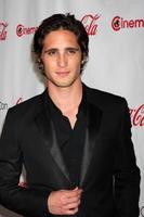 las Las Vegas, apr 26 - diego boneta arriva a il cinemacon 2012 talento premi a cesari palazzo su aprile 26, 2012 nel las Las Vegas, nv foto