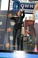 los angeles, ott 17 - Sofia carson a il stelle di discendenti personale aspetto a il centro disney su ottobre 17, 2015 nel Anaheim, circa foto