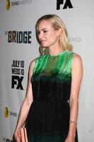 los angeles, luglio 8 - diane kruger arriva a il ponte fx Rete prima selezione a il registi gilda di America su luglio 8, 2013 nel los angeles, circa foto