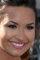 los angeles, ago 14 - demi lovato in arrivo a il 2011 vh1 fare qualcosa premi a hollywood palladio su agosto 14, 2011 nel los angeles, circa foto