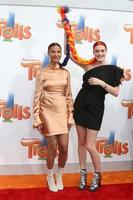 los angeles, ott 23 - icona pop, aino Jaco, carolina hjelt a il troll prima a villaggio Teatro su ottobre 23, 2016 nel Westwood, circa foto