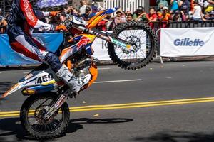 guadalajara, Messico - ottobre 25 2022 showrun Aaron colton, didier goirand e ivano ramirez equitazione moto foto