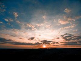 cielo al tramonto colorato foto