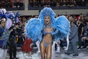 rio, brasile, aprile 22, 2022, samba scuola vila Isabella nel il rio carnevale, tenuto a il marche de sapucai sambodromo foto