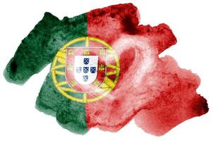 Portogallo bandiera è raffigurato nel liquido acquerello stile isolato su bianca sfondo foto