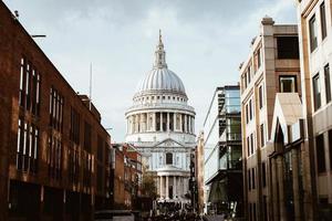 londra, regno unito, 2020 - vista di st. Paul's Cathedral durante il giorno foto