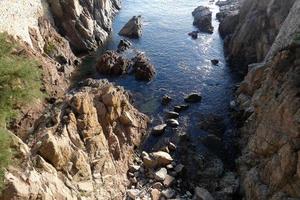 camino de ronda, un' strada parallelo per il catalano costa brava, collocato su il mediterraneo mare nel il nord di catalogna, Spagna. foto