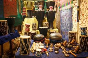 negozio di musicale strumenti su il arambol spiaggia. Goa, India foto