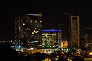 miami, florida, 2020 - paesaggio urbano di notte