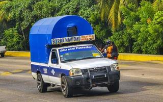 puerto escondido Messico oaxaca messicano 2022 verde turchese blu Taxi taxi auto nel puerto escondido Messico. foto