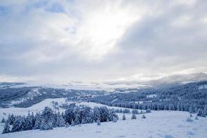 inverno su il montagna foto