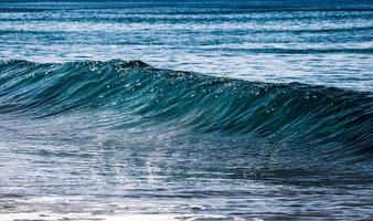 onde dell'oceano blu foto