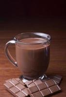 caldo cacao nel un' bicchiere boccale foto