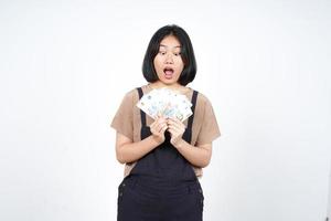 Tenere Indonesia nuovo banconota di bellissimo asiatico donna isolato su bianca sfondo foto