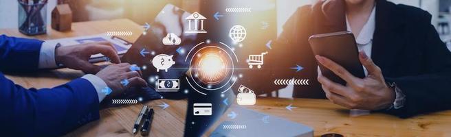 futuristico digitale in lavorazione di biometrico identificazione impronta digitale scanner per accesso personale finanziario dati. sorveglianza e sicurezza lettura di digitale programmi informatica futuristico applicazioni foto