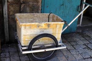 carrello trailer per il trasporto di vario merce. foto