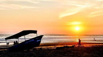 tramonto nel costa rica foto