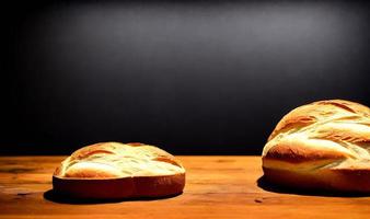 forno - tradizionale fresco caldo cucinato pane. pane vicino tiro. foto