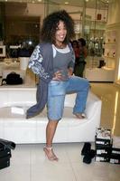 kym whitley come lei è shopping per scarpe e borse a il campo occidentale fahion piazza centro commerciale, nel Sherman querce, circa su ottobre 9, 2008 foto