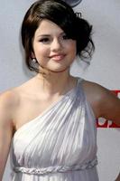 selena gomez in arrivo a il alma premi nel Pasadena, circa su agosto 17, 2008 foto