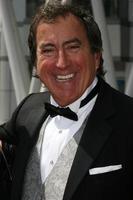 Kenny ortega in arrivo a il creativo prima serata emmy premi a il nokia Teatro, nel los angeles, circa su settembre 13, 2008 foto