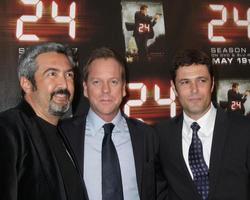 John cassaro, Kiefer sutherland e carlo bernardo in arrivo a il 24 stagione finale selezione stagione 8,e stagione 7 DVD pubblicazione a il wadworth Teatro nel westwood, ca su Maggio 12, 2009 foto