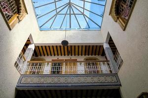 edificio interno nel Marrakech, Marocco, circa giugno 2022 foto