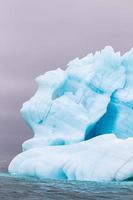 mare Ghiaccio, iceberg nel il artico foto