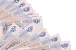 50 russo rubli fatture bugie isolato su bianca sfondo con copia spazio impilati nel fan vicino su foto