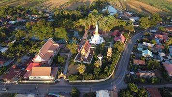 aereo Visualizza di tempio nel Tailandia foto